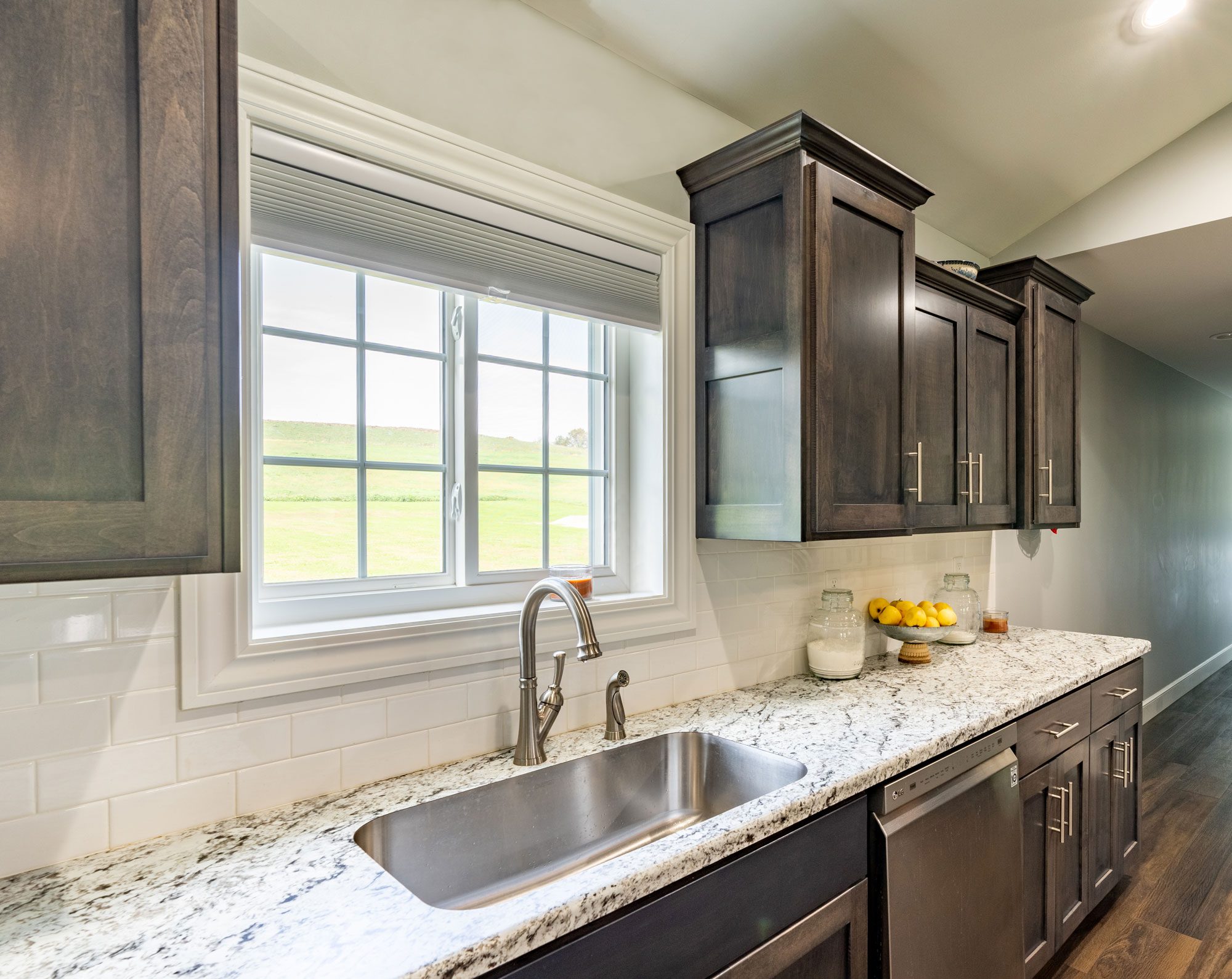 Horizontal sliding window